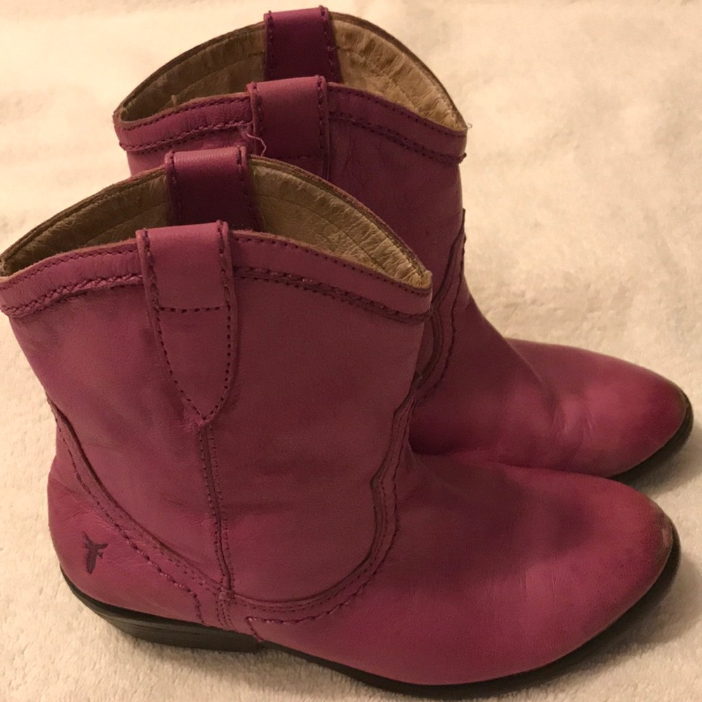 🎉Frye girls pink boots